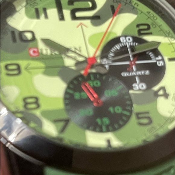 Men’s Watch, Military Green Camouflage - Picture 2 of 6